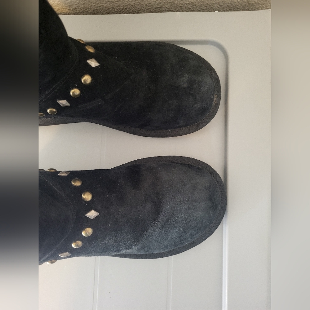 UGG Women's Avondale Black Boots with Gold and Silver Accents, Size Womens 7 - Picture 3 of 10
